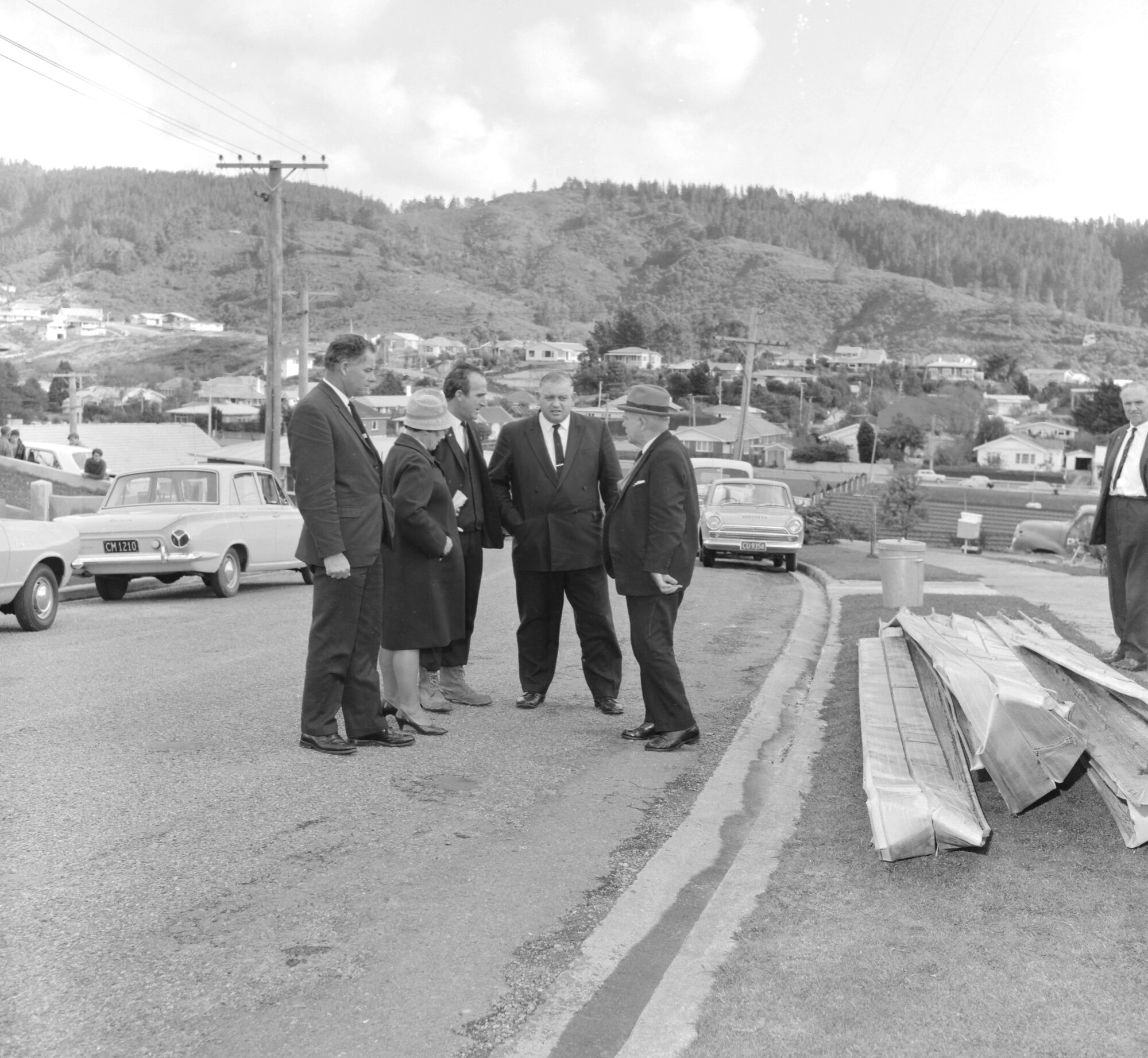 Wahine storm damage, Dowling Grove; roofing blown off.