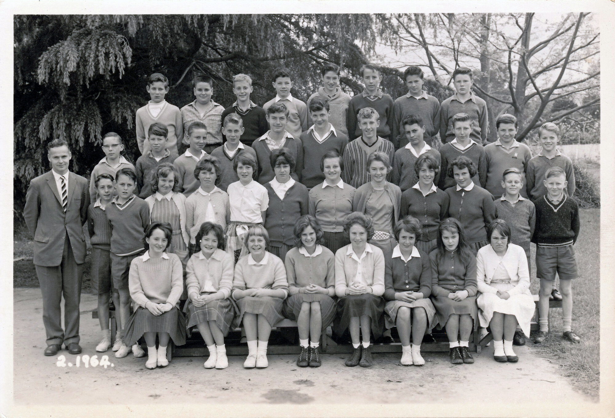 Upper Hutt School, unidentified class; 1964