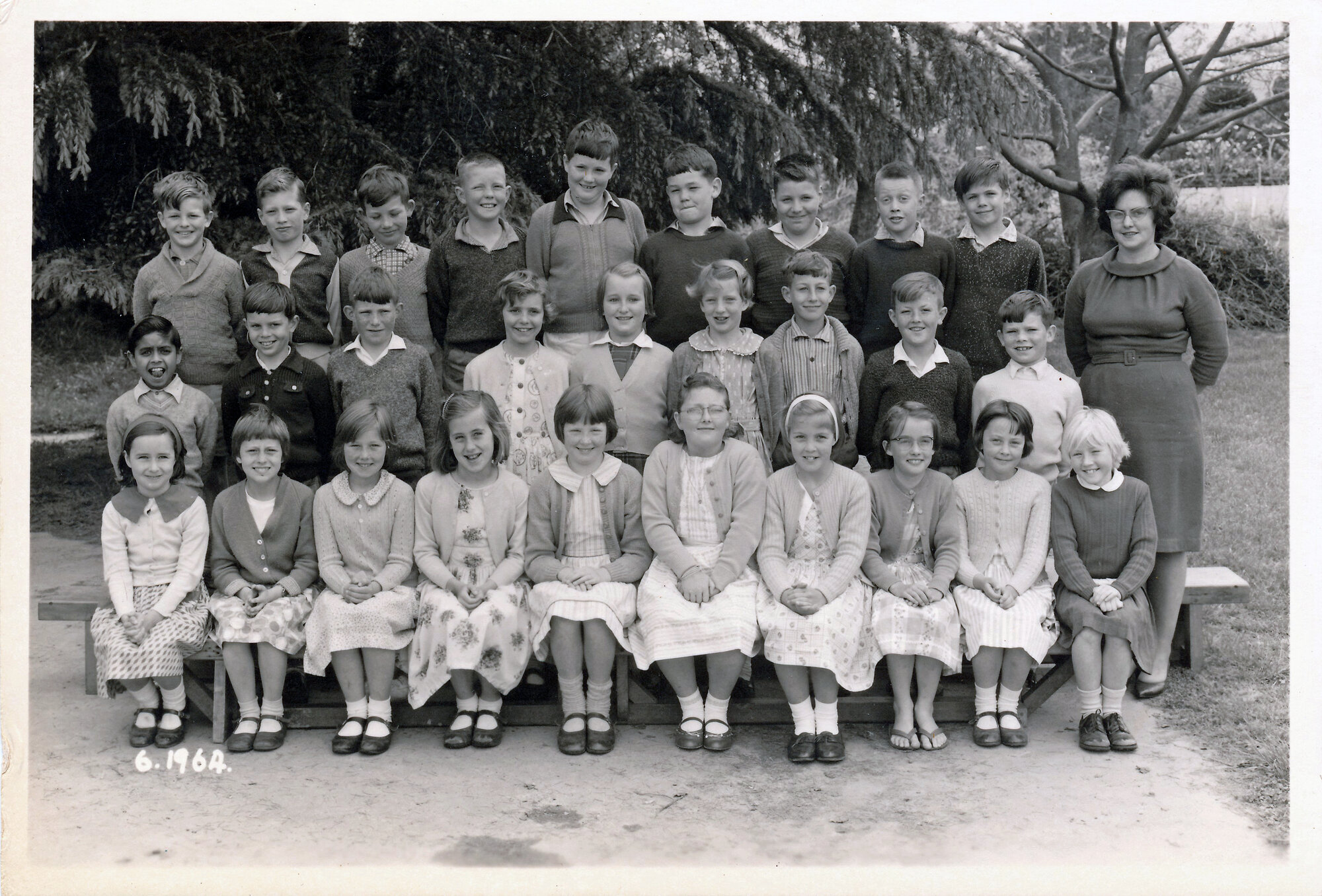 Upper Hutt School, unidentified class; 1964