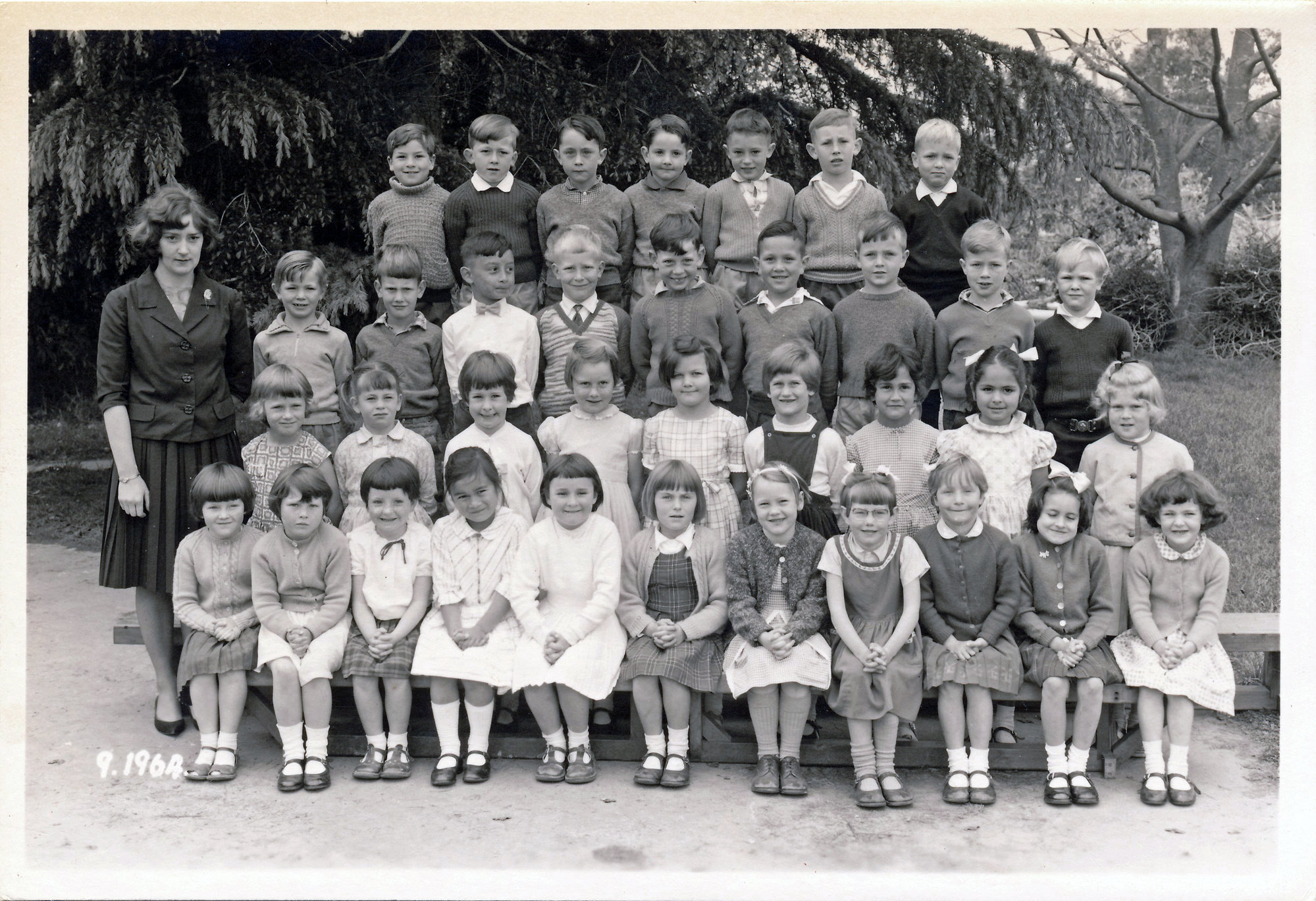Upper Hutt School, unidentified class; 1964