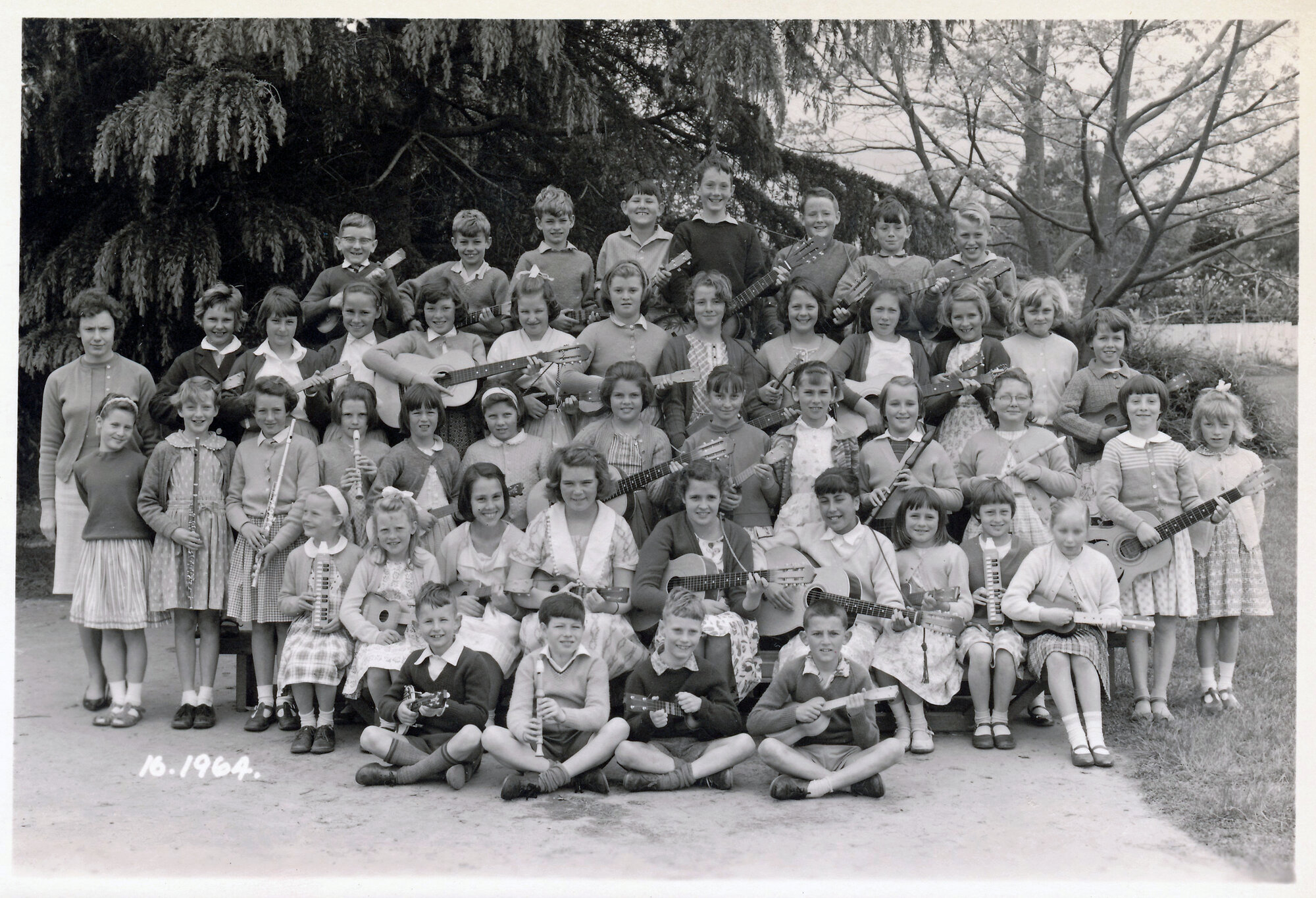 Upper Hutt School, unidentified class; 1964