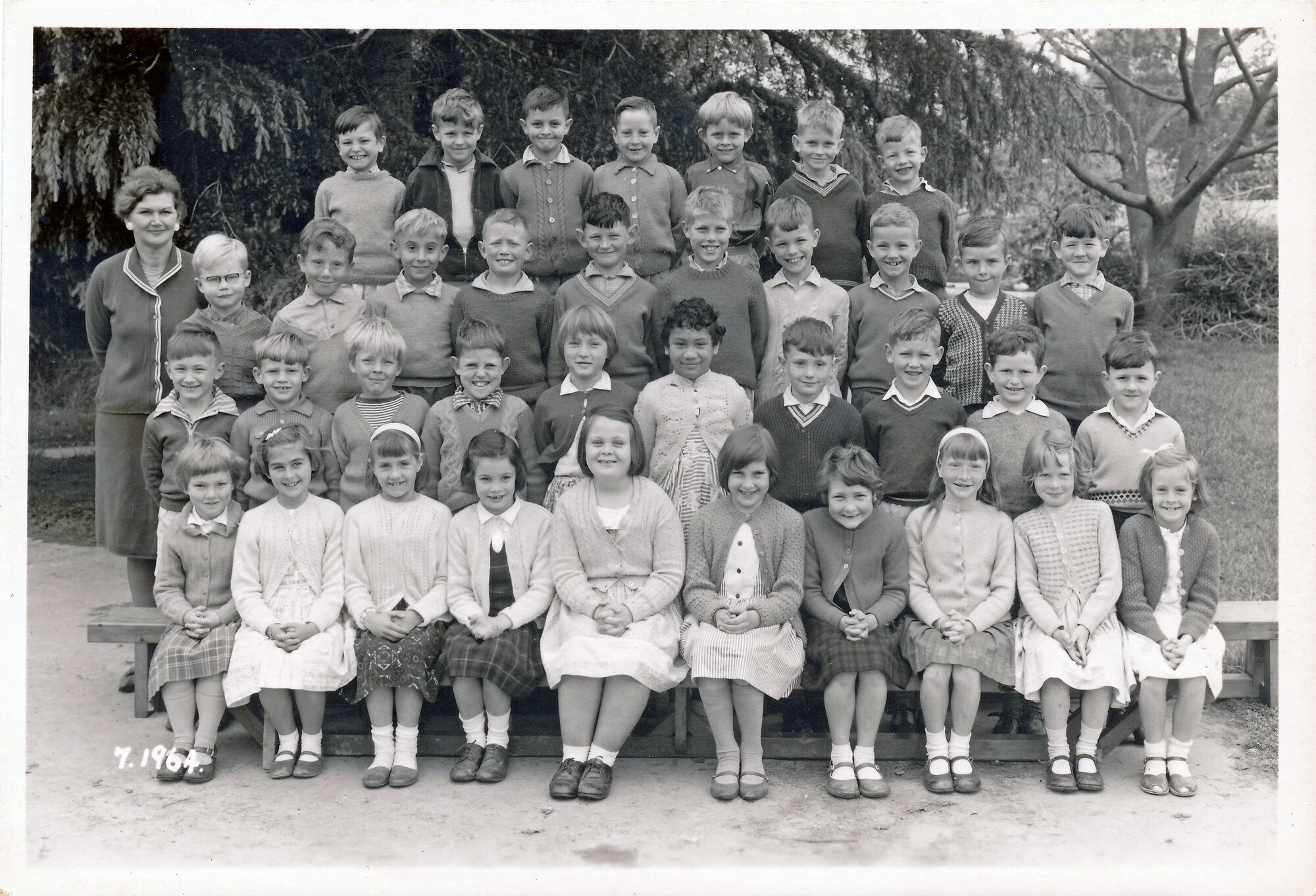 Upper Hutt School, unidentified class; 1964