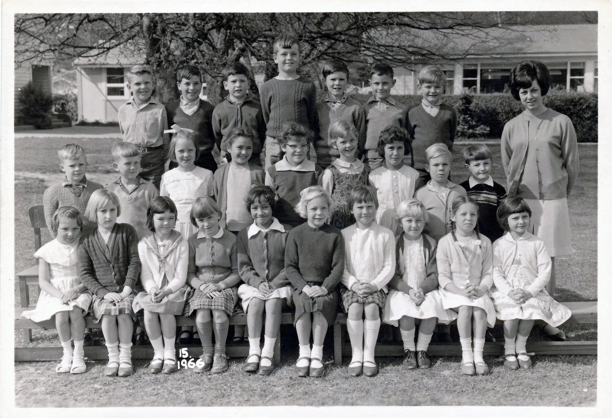 Upper Hutt School, unidentified class; 1966