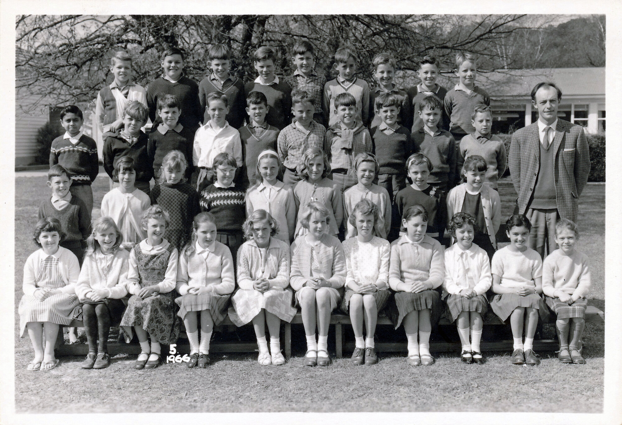 Upper Hutt School, unidentified class; 1966