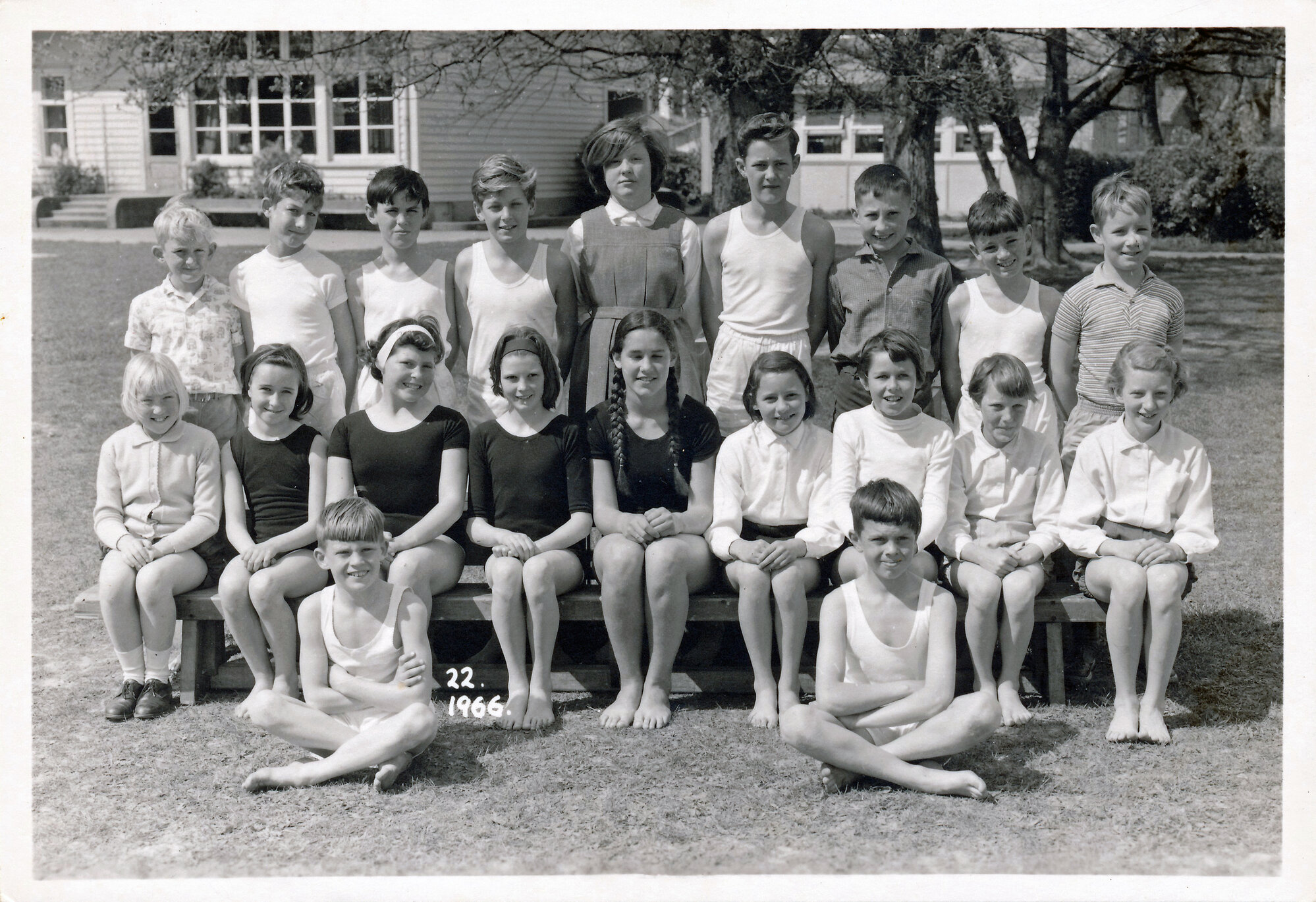 Upper Hutt School, unidentified sports team; 1966