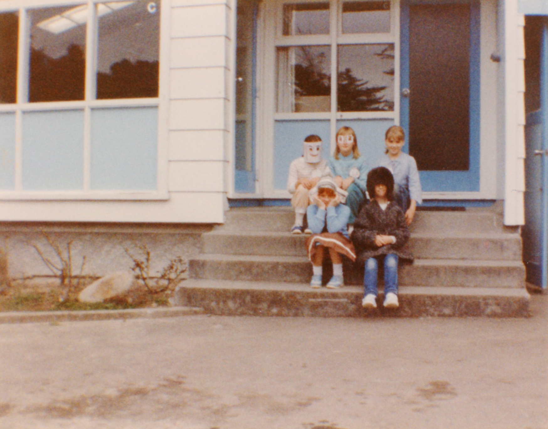46th Pencarrow Brownie Pack (Upper Hutt); Smurfs Pack Holiday