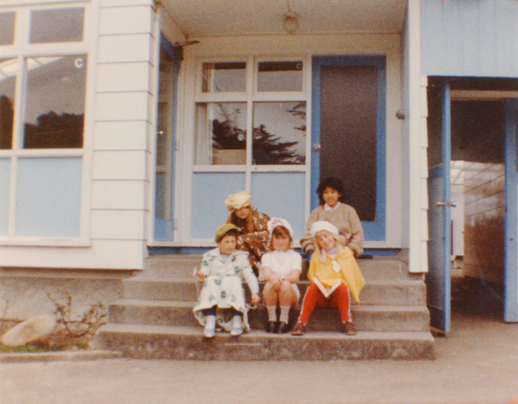 46th Pencarrow Brownie Pack (Upper Hutt); Smurfs Pack Holiday