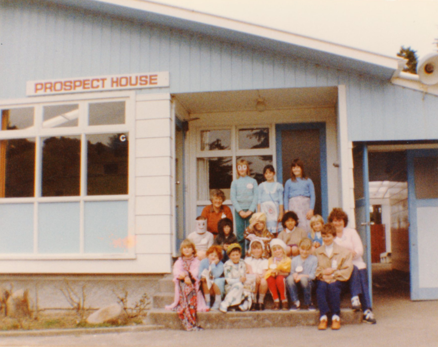 46th Pencarrow Brownie Pack (Upper Hutt); Smurfs Pack Holiday