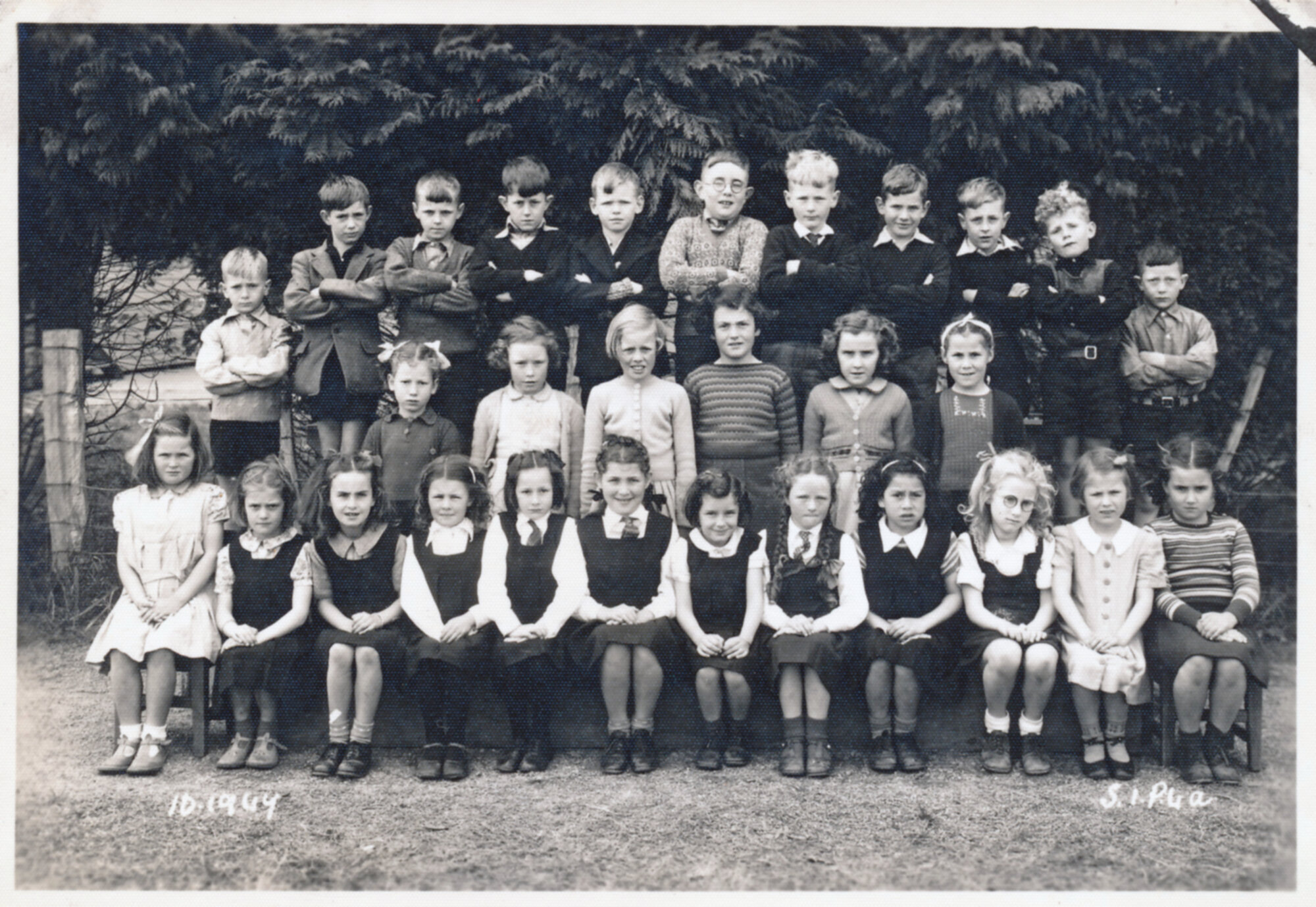 Upper Hutt School, Primer 4a and Standard 1; 1947