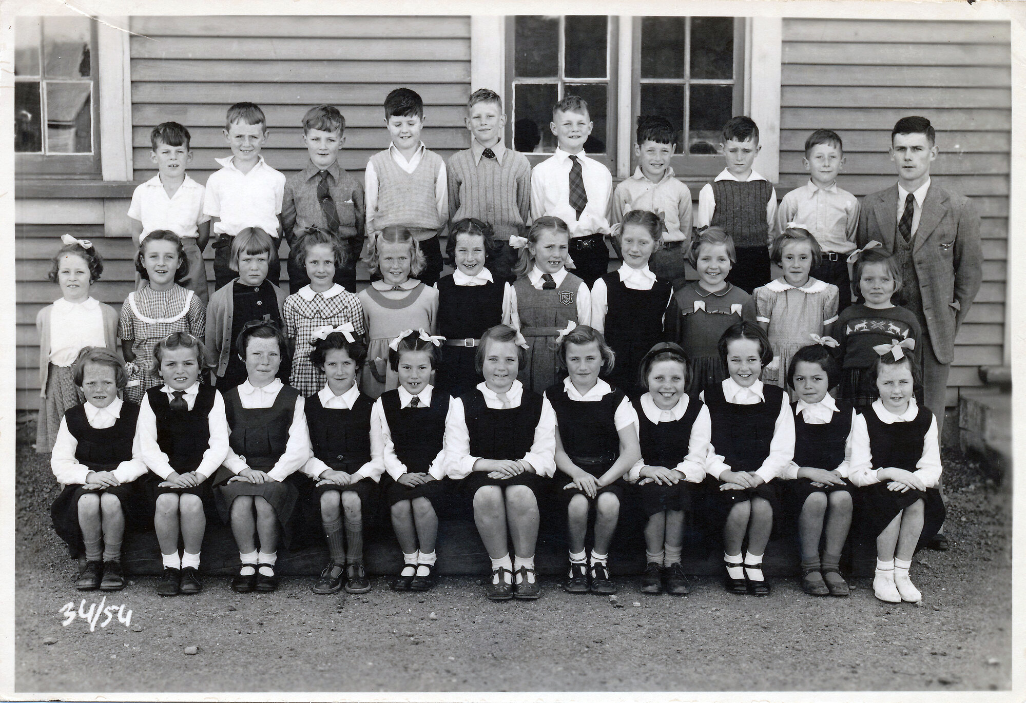 Upper Hutt School, unidentified class; 1954