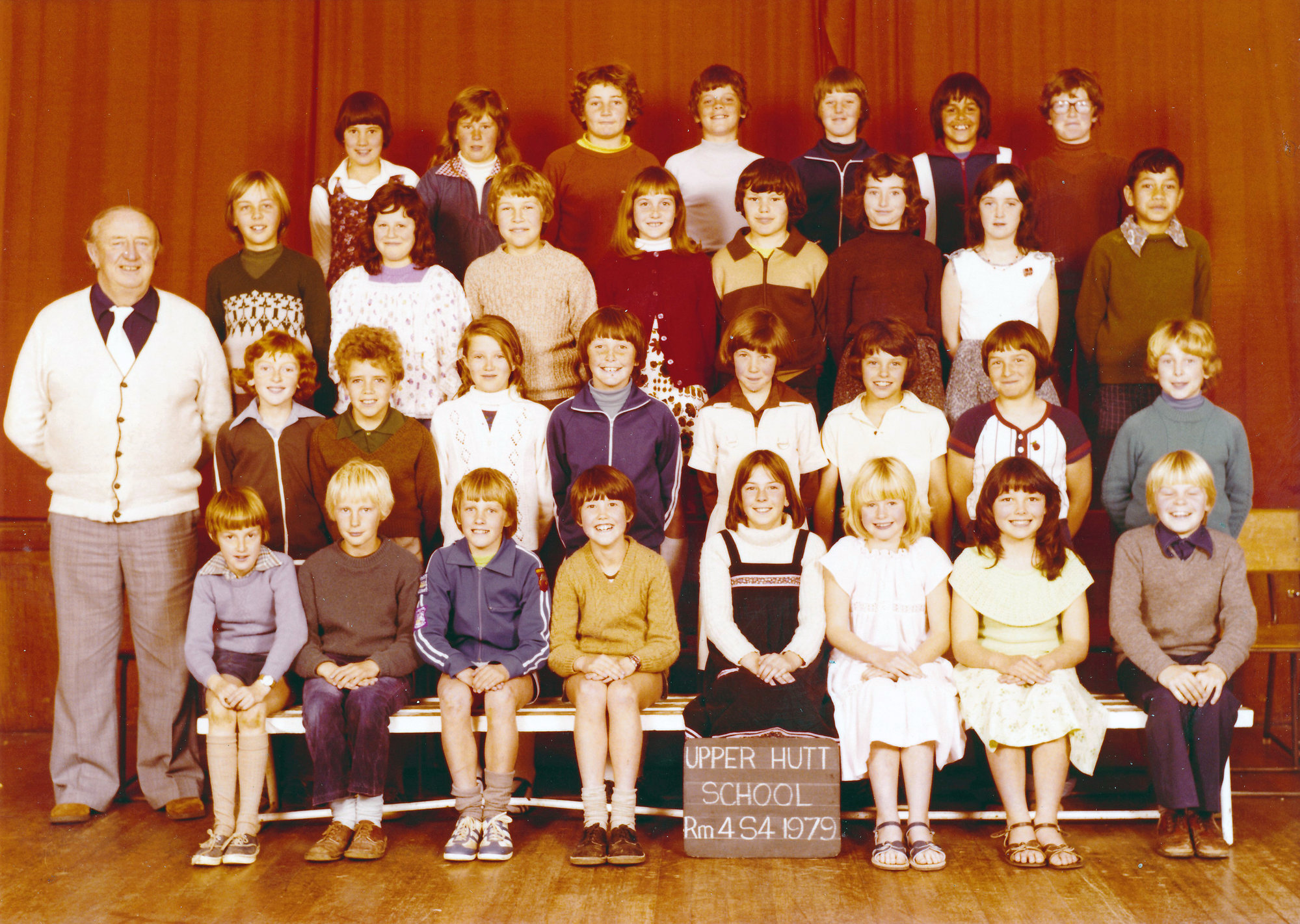 Upper Hutt School, Room 4, Standard 4; 1979