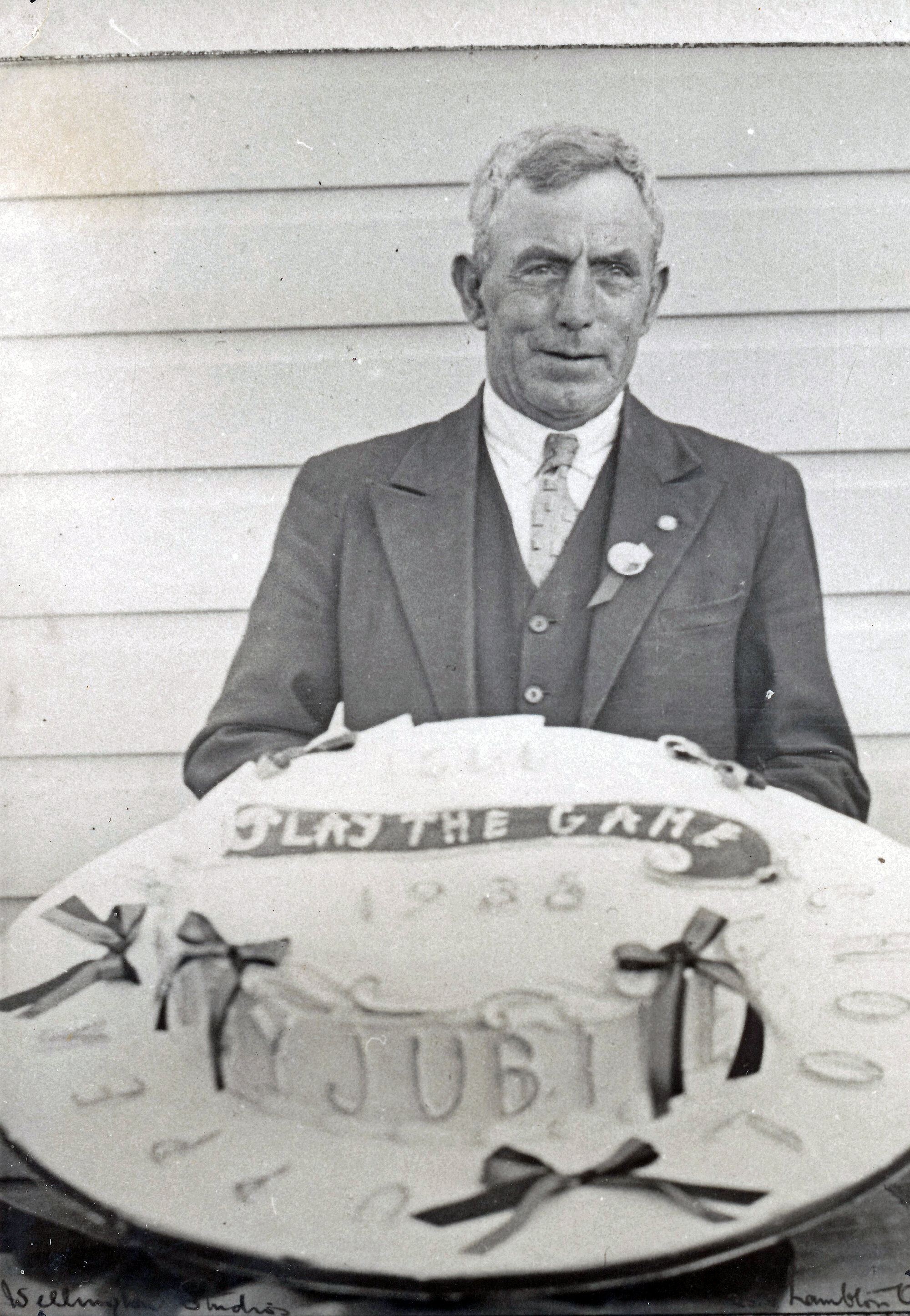 Upper Hutt School, 70th Jubilee Cake; 1935