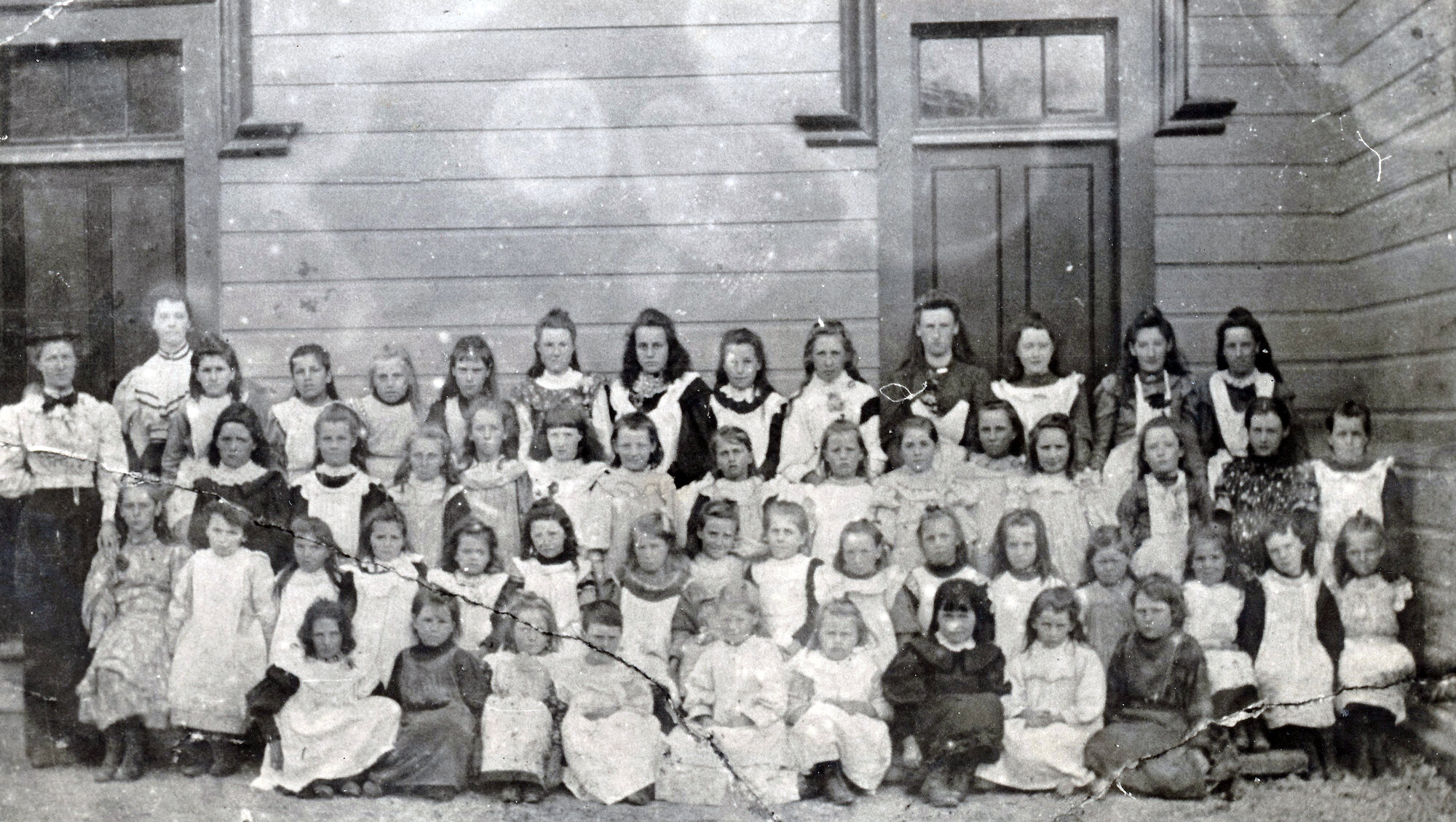Upper Hutt School, girls at Billows and Smith; 1893