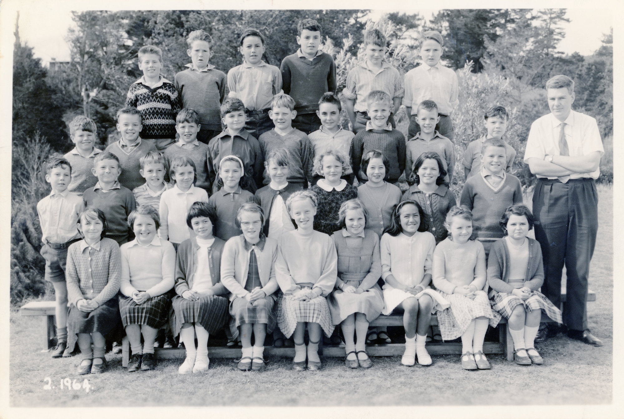 Te Marua School 1964; class photo