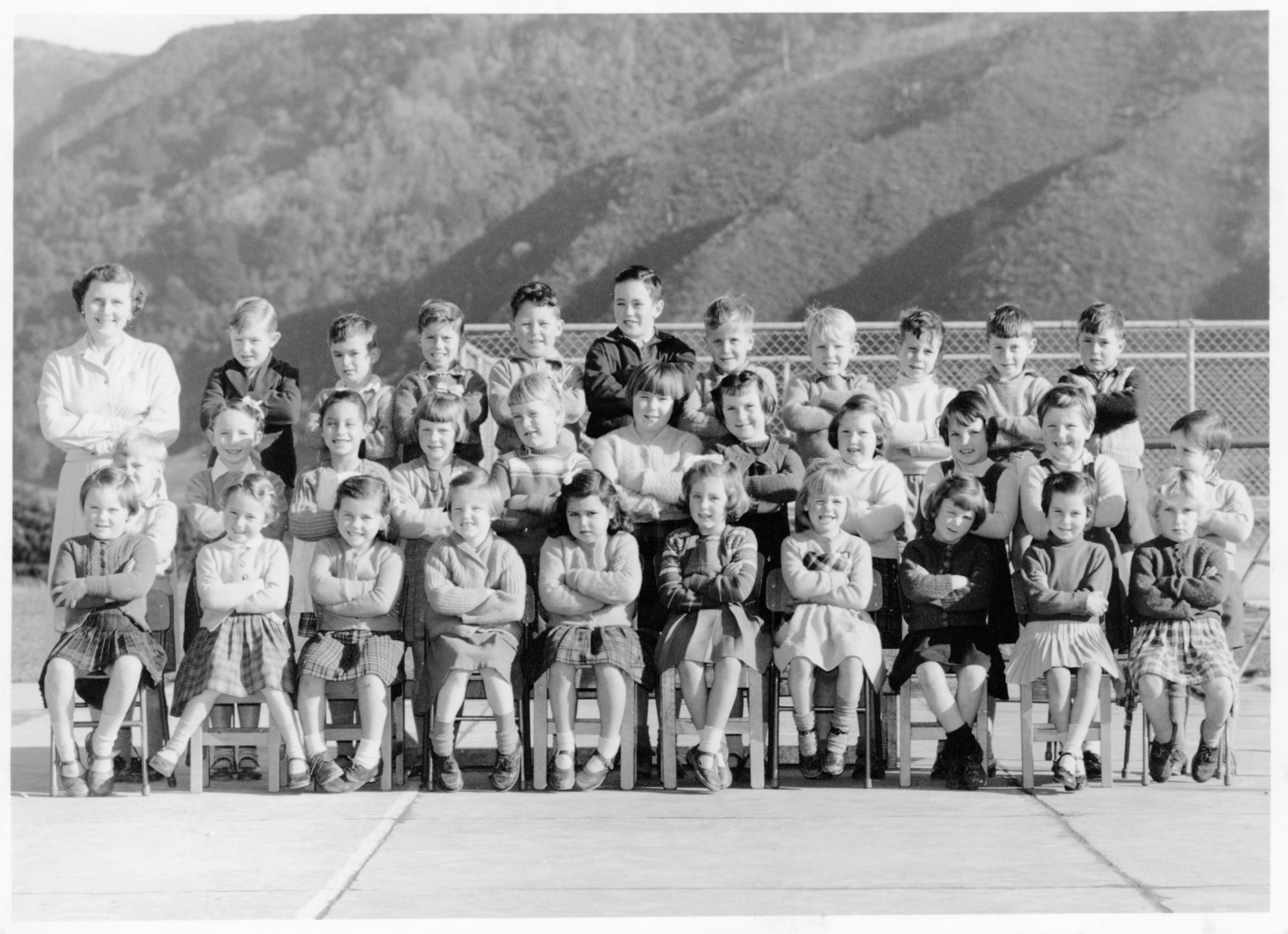 Te Marua School; class photo; No Date