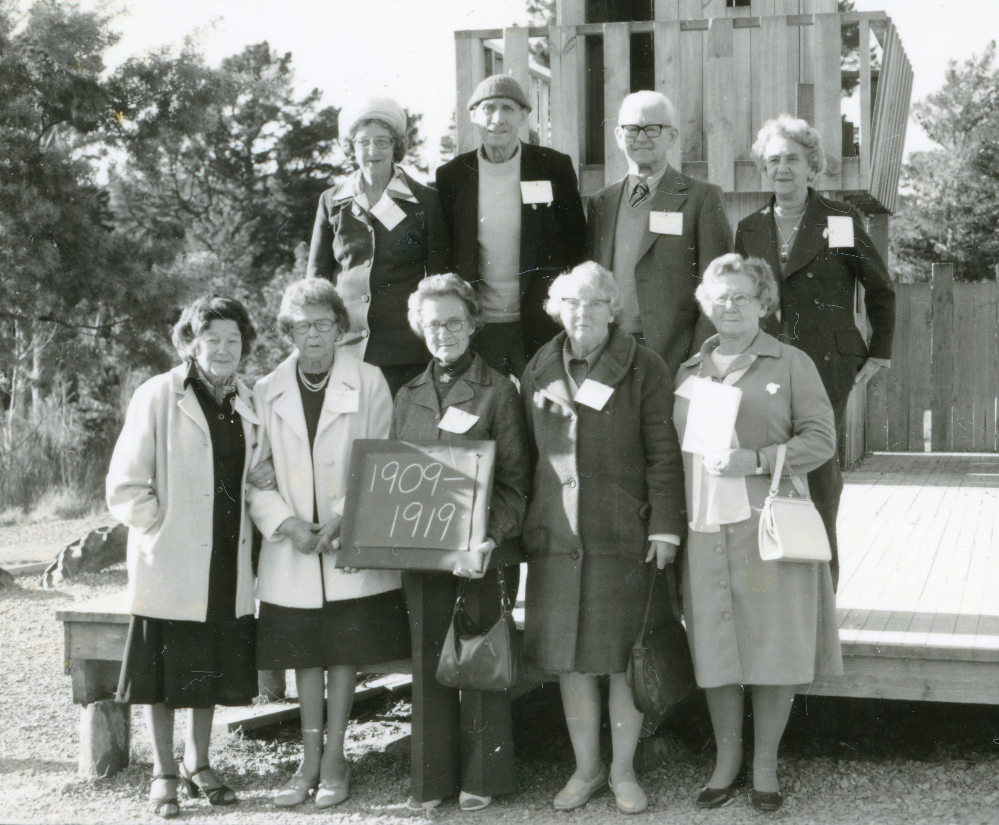 Former Students of Mungaroa/Te Marua School; 1979