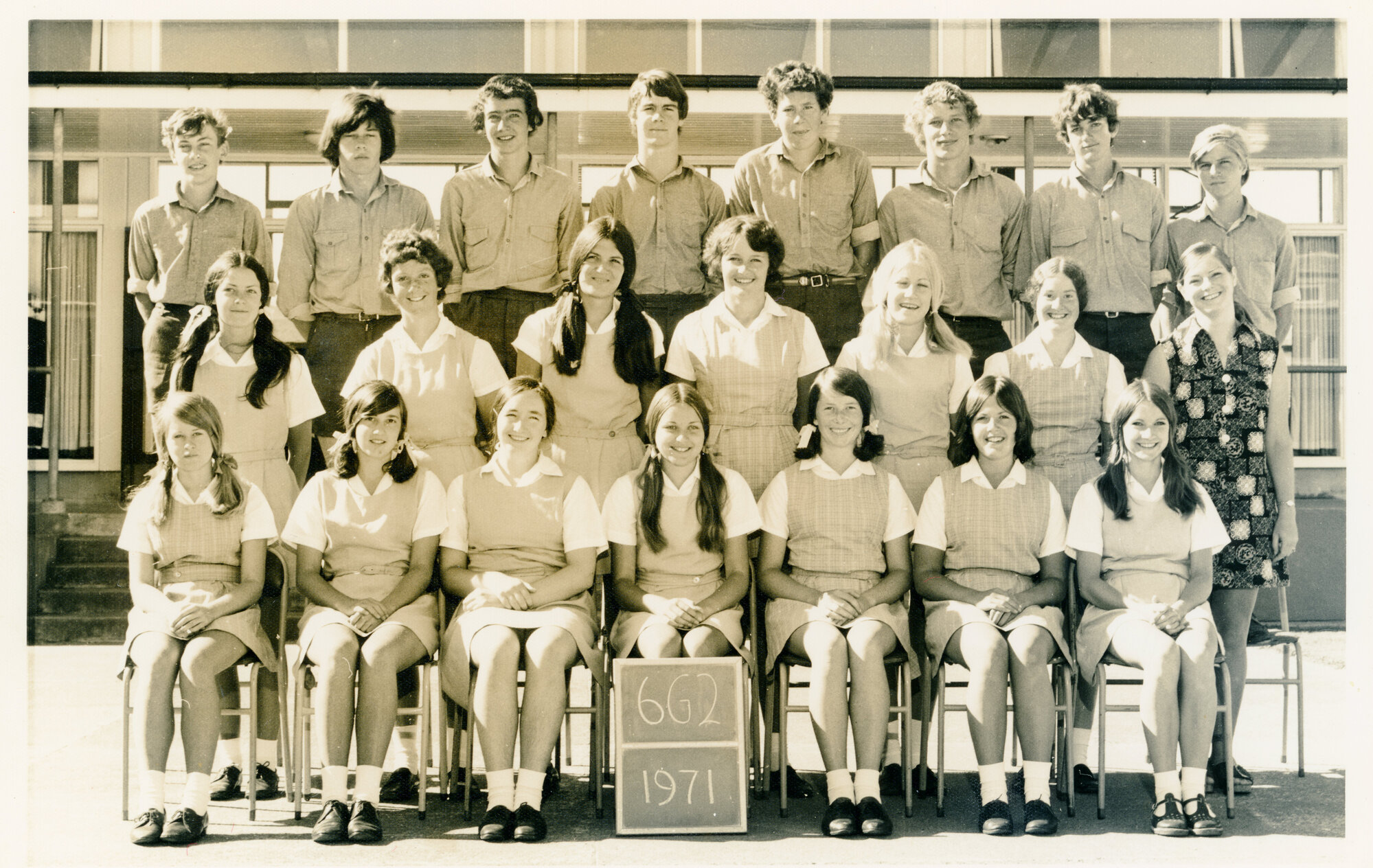 Upper Hutt College; Form Class 6G2; 1971