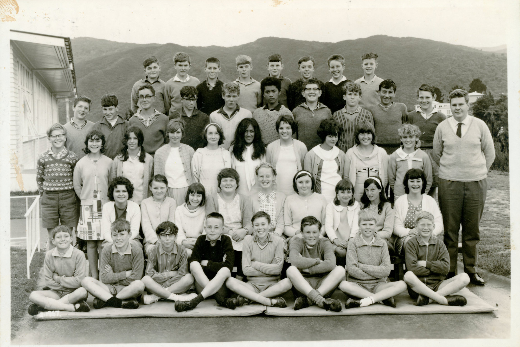 Te Marua School Leaving Booklet; Group Photo 2; 1967