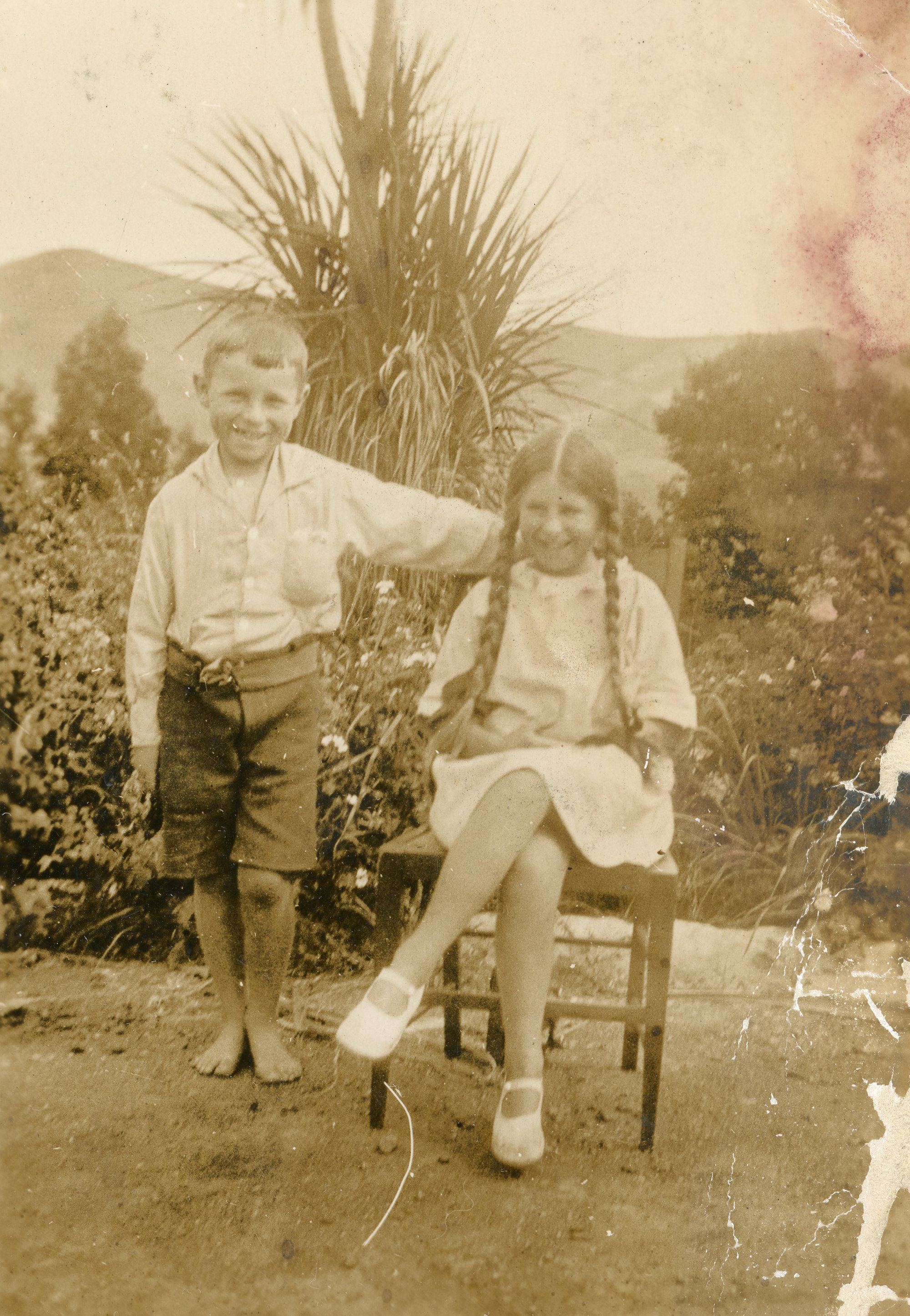 Campbell Family Photograph; Thompson Campbell; ca 1920s