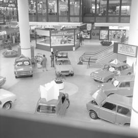 Maidstone Mall display; Gethings Motors; Austin and Morris cars.