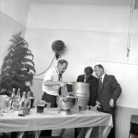 Kenneth Graham Rosson 21st; father, Lionel, left.