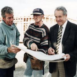 Quinns Post Motor Lodge; conversion to a hospital and resthome complex starts.