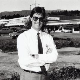 Chamber of Commerce; president Michael Gibbs; on Queen Street Countdown site.