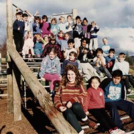 Brentwood School senior confidence course; Burmese bridge.