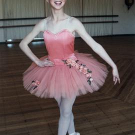 New Zealand School of Dance; Rebecca Saxton chosen for weekend classes.