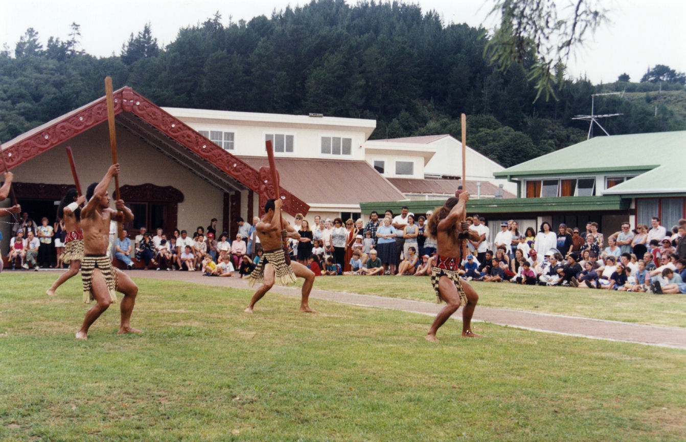 Ōrongomai Marae 1998; Waitangi open day; Māwai Hakona whanau demonstrate the art of taiaha 