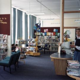 Fraser Crescent School upgrade; librarian Marian Juliff in the spacious new library.