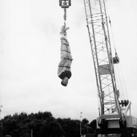 Escapologist at A & P  show, Trentham Park 2; lift under way.