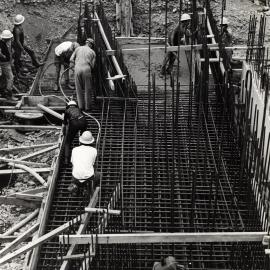 Central Institute of Technology buildings; five-storey block's foundations and service tunnel; concrete reinforcing.