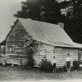 Pumpkin Cottage or 'Taringa-Kavi', built 1855-1860.