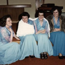 The Blue Ts Mothers Group 1983 004