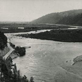 Te Awa Kairangi / Hutt River at Taita Gorge, looking upstream from the west bank.