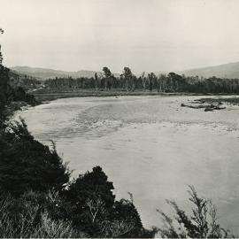 Te Awa Kairangi / Hutt River, looking downstream towards Wellington, from Maoribank ca. 1876.