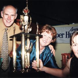 Upper Hutt Sportsperson of the Year; cricketer Anna O'Leary with parents Mike and Christine.