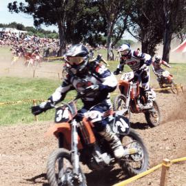 Moto-X; Oceania championships, Moonshine Park; Aussie Steven Andrew leading