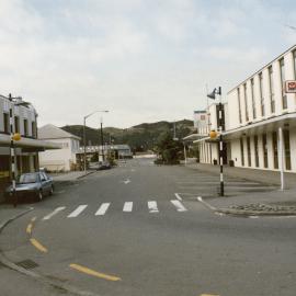 Main Street 1989 13; Station Street (now Geange Street), looking south.