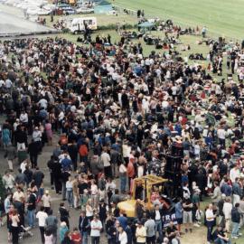Trentham racecourse, 2003; part of a nearly-20 000 crowd.