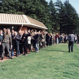 Lord of the Rings film auditions; the queue.