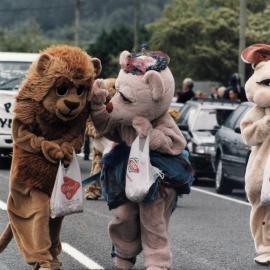 Christmas parade, Stokes Valley, 2003; cuddly toys; lion, bear, rabbit.