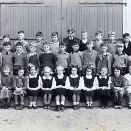 Upper Hutt Primary School; class photo, 1950; class unidentified