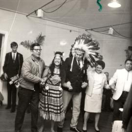 Mawai Hakona; visit by Native Americans B  5