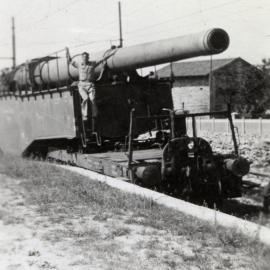Military Service, World War II; artillery; Krupp K5 railway gun, 283 mm.