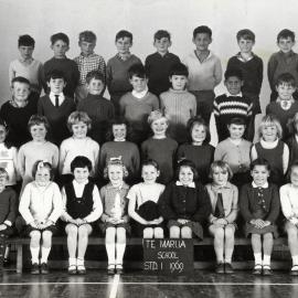 Te Marua School 1969 Standard 1