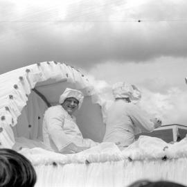 Upper Hutt Queen Carnival Parade 004; General Motors 'baby'
