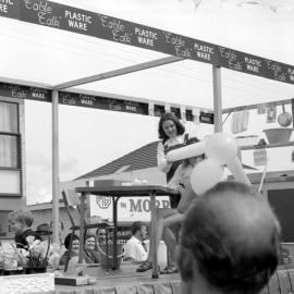 Upper Hutt Queen Carnival Parade 008; Consolidated Plastics Table Talk plastic wares
