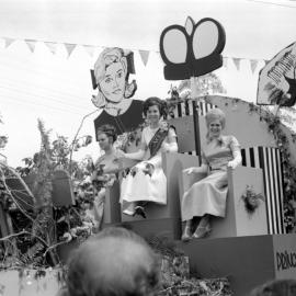 Upper Hutt Queen Carnival Parade 010; Tasman Vaccine Laboratories